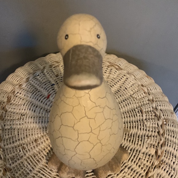 Ceramic Duck - Picture 3 of 9